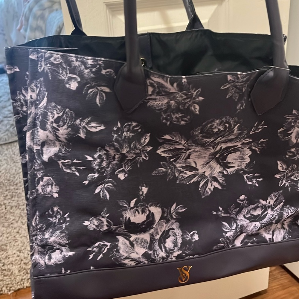 Victoria secret tote